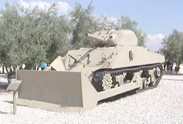 טנק שרמן M4 A3 , דחפור M1