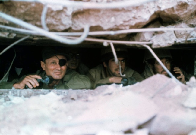 משה דיין בגולן, 11 באוקטובר 1973 . הגרוע מכל הוא הזדמנות מצוינת. צילום: גטי אימג'ס