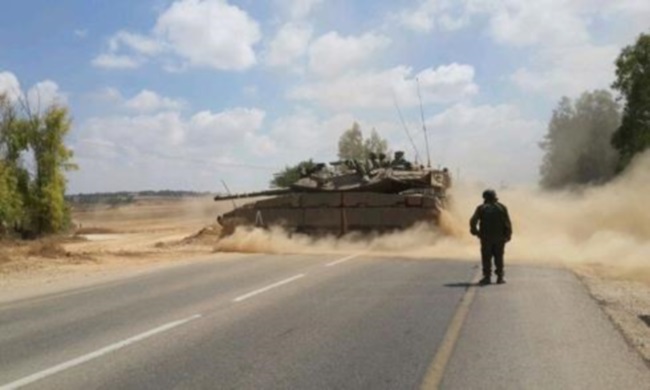 טנק באזור אשכול הבוקר (19 ביולי 2014). צילום: אחיה ראב"ד
