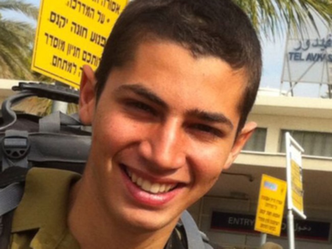 סמל שון מונדשיין, בן 19, תל אביב