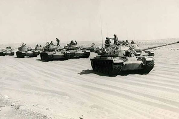 טנקי צה"ל במלחמת יום הכיפורים. "קרוב לוודאי שהכישלון המובהק ביותר של כוח המורכב מטנקים בלבד הוא השלבים הראשונים של מלחמת ישראל-ערב ב-1973
