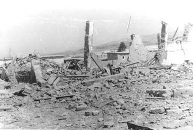 הריסות בתים בכראמה לאחר שפוצצו על ידי כוחות צה"ל