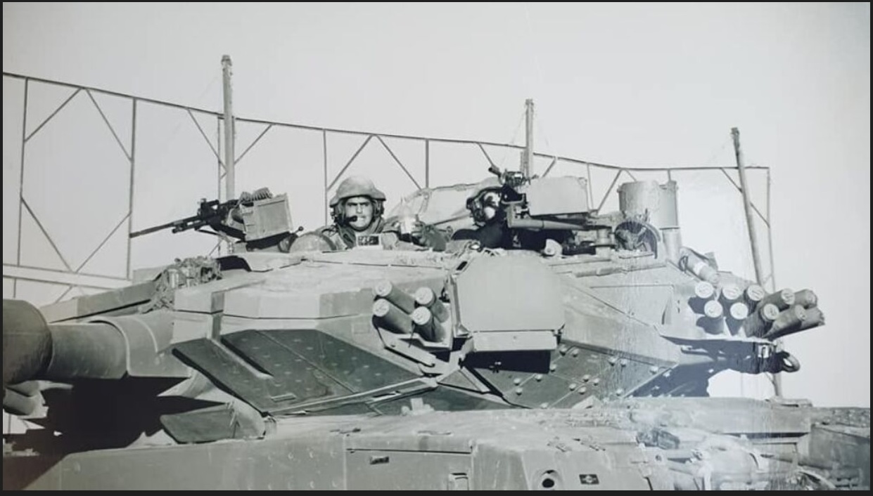 מרכבה סימן 3 של פלוגת נחשול מחטיבה 188 עם מערכת רעם סגול