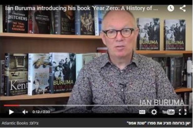 יאן בורומה מציג את ספרו "שנת אפס". צילום: Atlantic Books. 